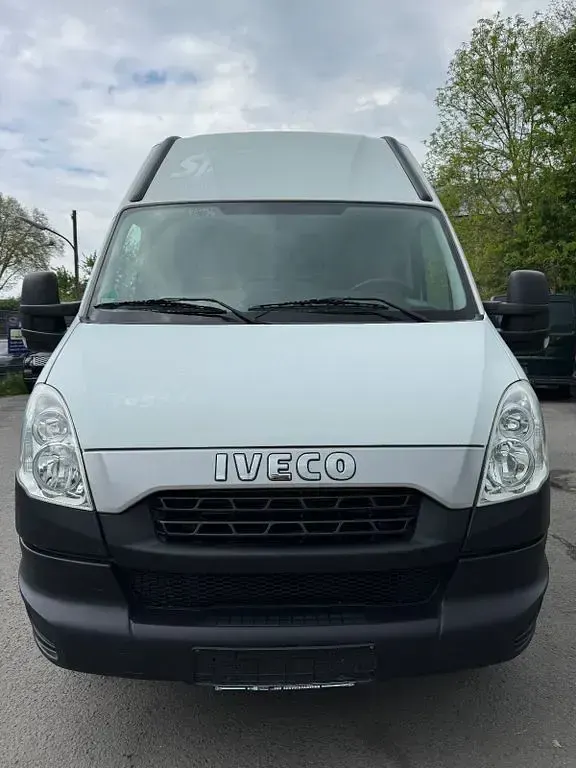 Usata Iveco Daily 170 CV (125 kW) 2014 Bianco Berlina