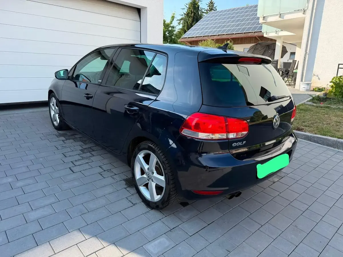 Gebraucht VW Golf VI Style 122 PS (89 kW) 2011 Blau Kleinwagen