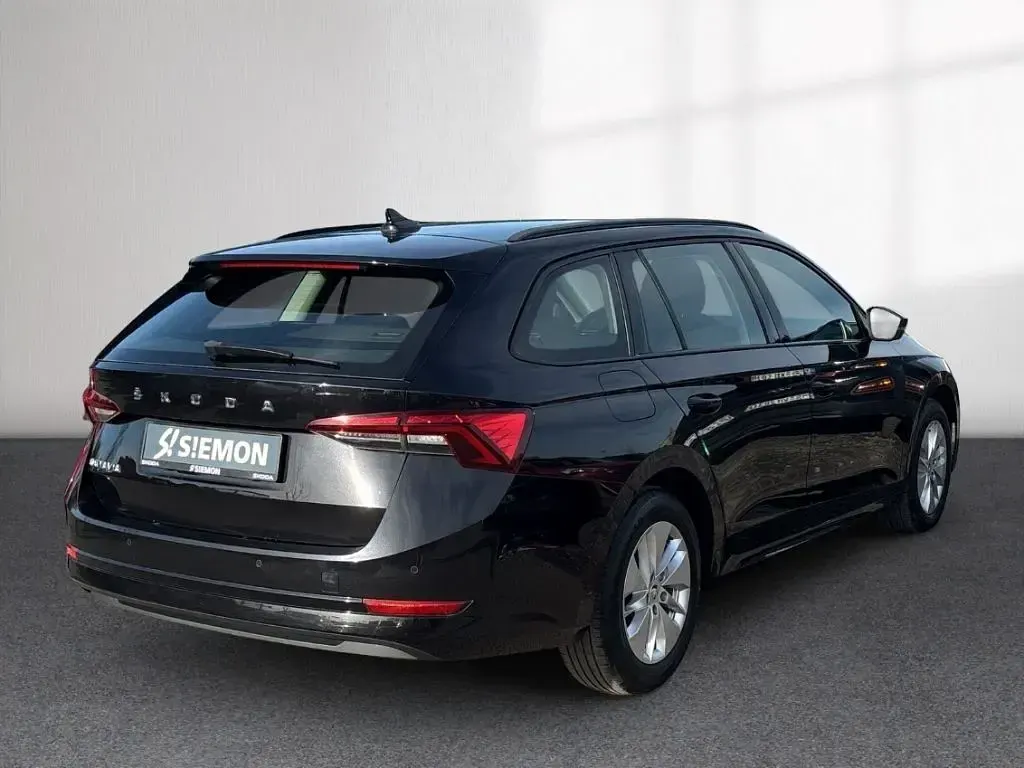 Gebraucht Skoda Octavia Ambition 116 PS (85 kW) 2022 Schwarz Kombi