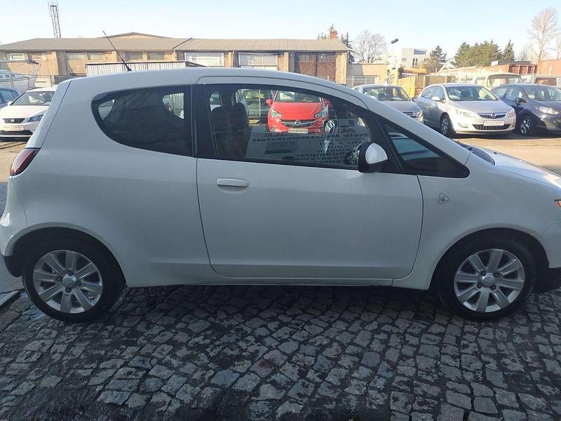 Gebraucht Mitsubishi Colt 75 PS (55 kW) 2011 Porcelain white Kleinwagen