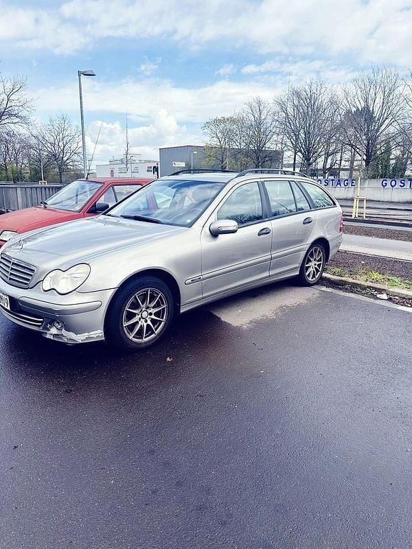 Gebraucht Mercedes C200 120 PS (88 kW) 2004 Gelb Kombi