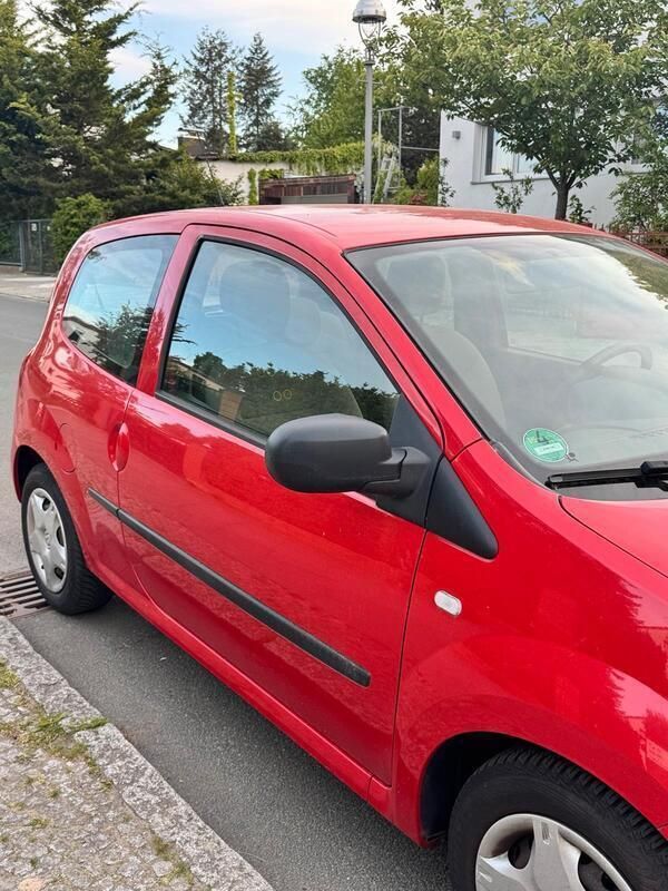 Rot Gebraucht 2011 Renault Twingo Kleinwagen | 3.000 € - Bild 1/3