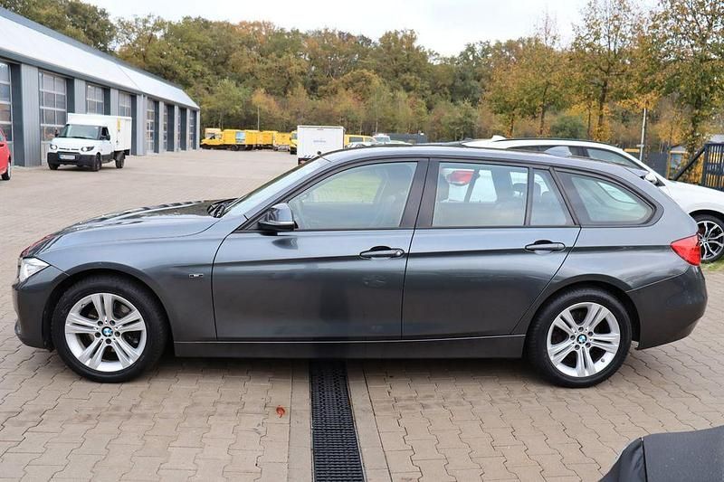 Gebraucht BMW 320 Sport Line 184 PS (135 kW) 2014 Mineralgrau Kombi