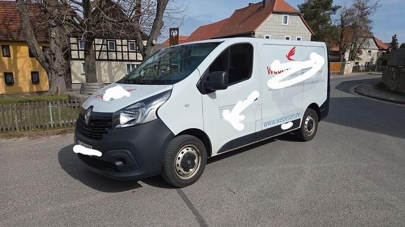 Second-hand Renault Trafic 95 CP (69 kW) 2018 Alb Monovolum