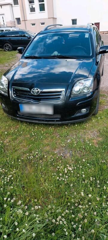 Schwarz Gebraucht 2007 Toyota Avensis Kombi | 2.200 € (Guter Preis) - Bild 1/4