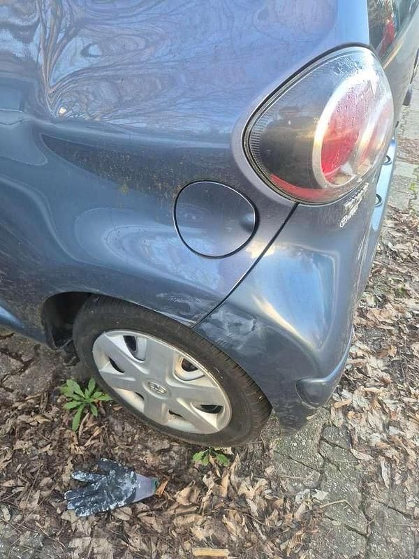 Gebraucht Toyota Aygo 68 PS (50 kW) 2009 Blau Kleinwagen