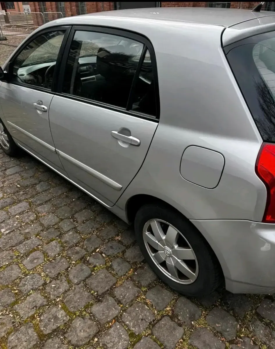Gebraucht Toyota Corolla 110 PS (80 kW) 2002 Grau Limousine