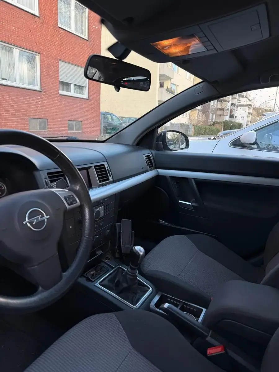 Gebraucht Opel Vectra 152 PS (111 kW) 2005 Schwarz Limousine