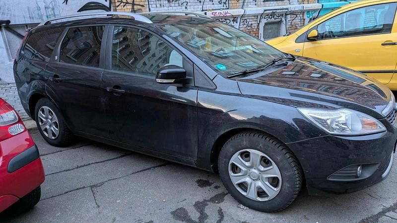 Gebraucht Ford Focus Ghia 125 PS (91 kW) 2009 Schwarz Kombi