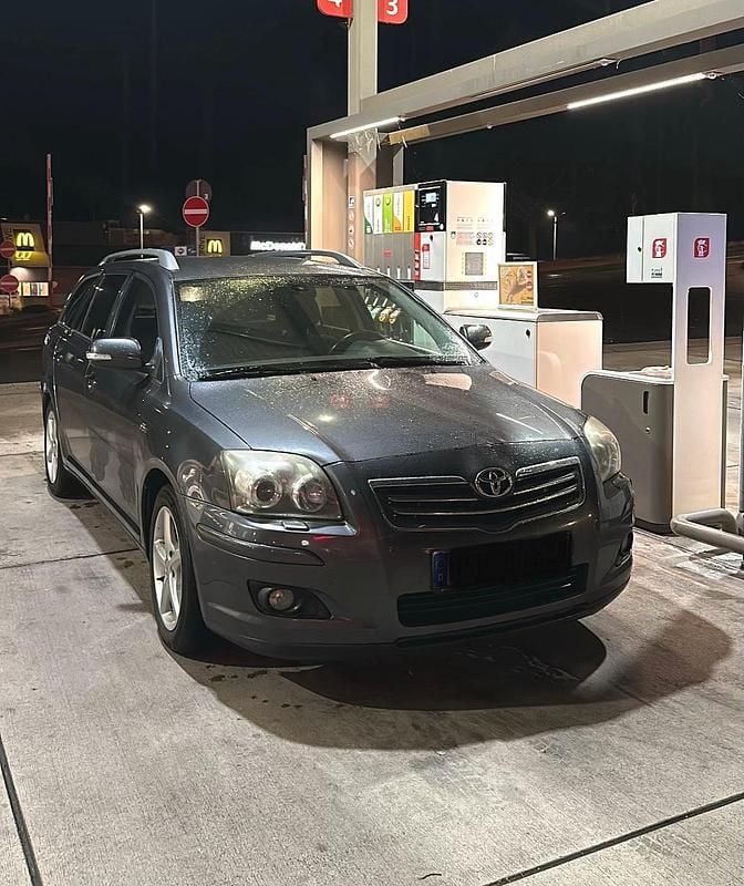 Gebraucht Toyota Avensis 163 PS (119 kW) 2007 Grau Kombi