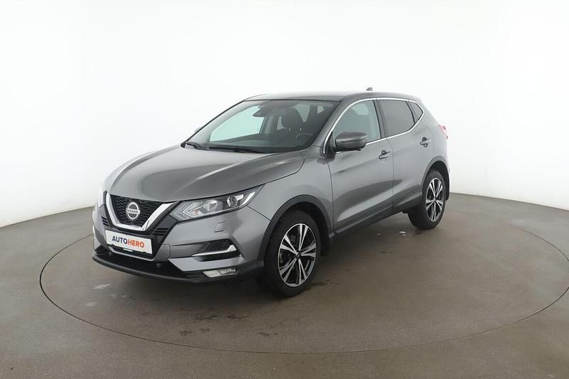 Grau Gebraucht 2020 Nissan Qashqai Acenta SUV | 20.650 € (Teuer) - Bild 1/3