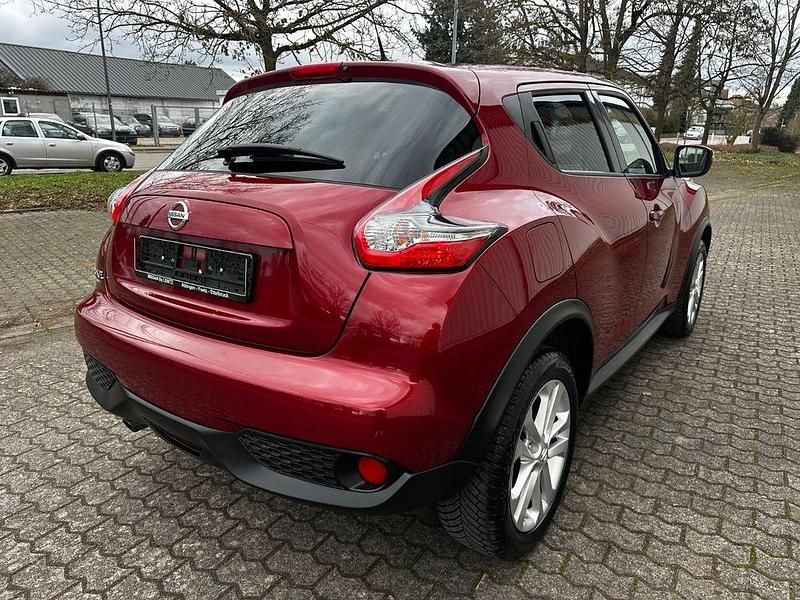 Gebraucht Nissan Juke Acenta 116 PS (85 kW) 2016 Rot SUV