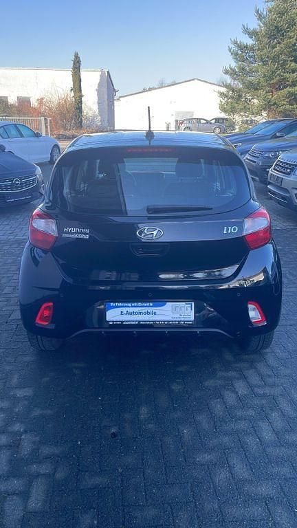 Gebraucht Hyundai i10 84 PS (61 kW) 2020 Schwarz Kleinwagen