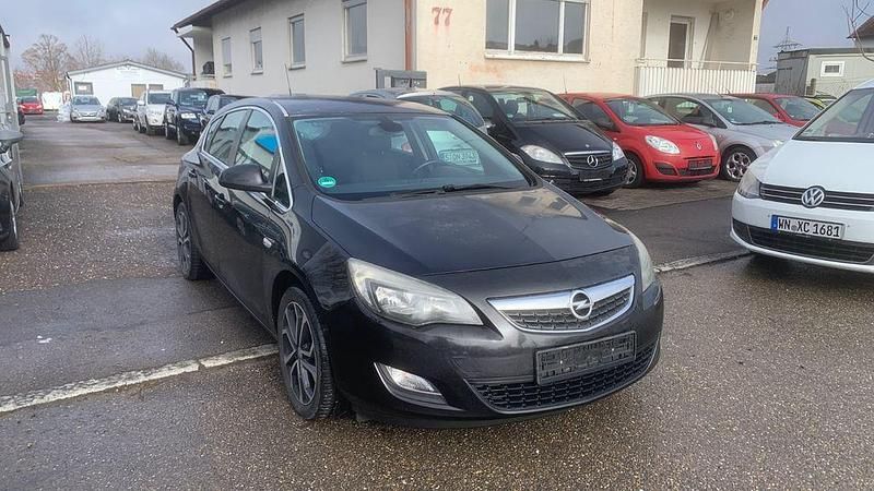 Gebraucht Opel Astra Sport 140 PS (102 kW) 2010 Schwarz Limousine