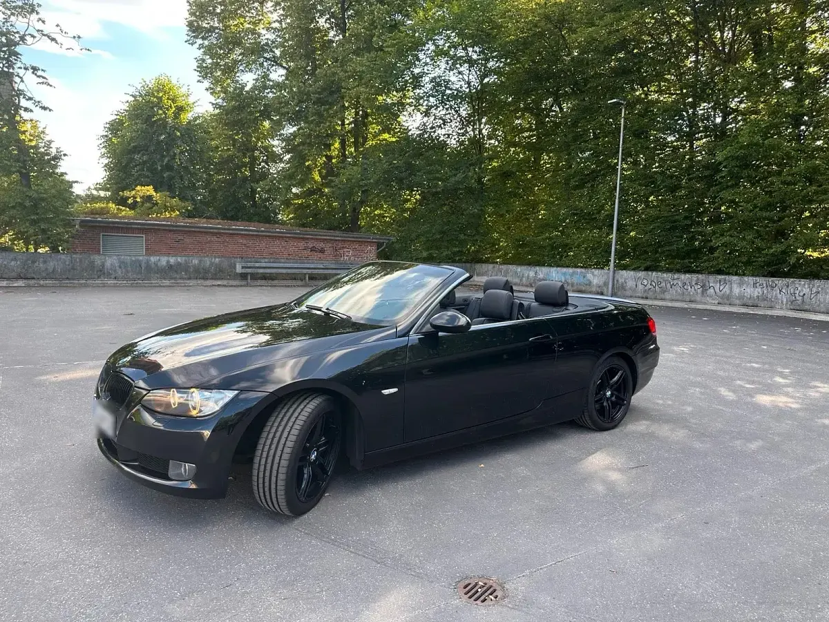 Gebraucht BMW 320 Cabriolet 184 PS (135 kW) 2010 Schwarz Cabrio