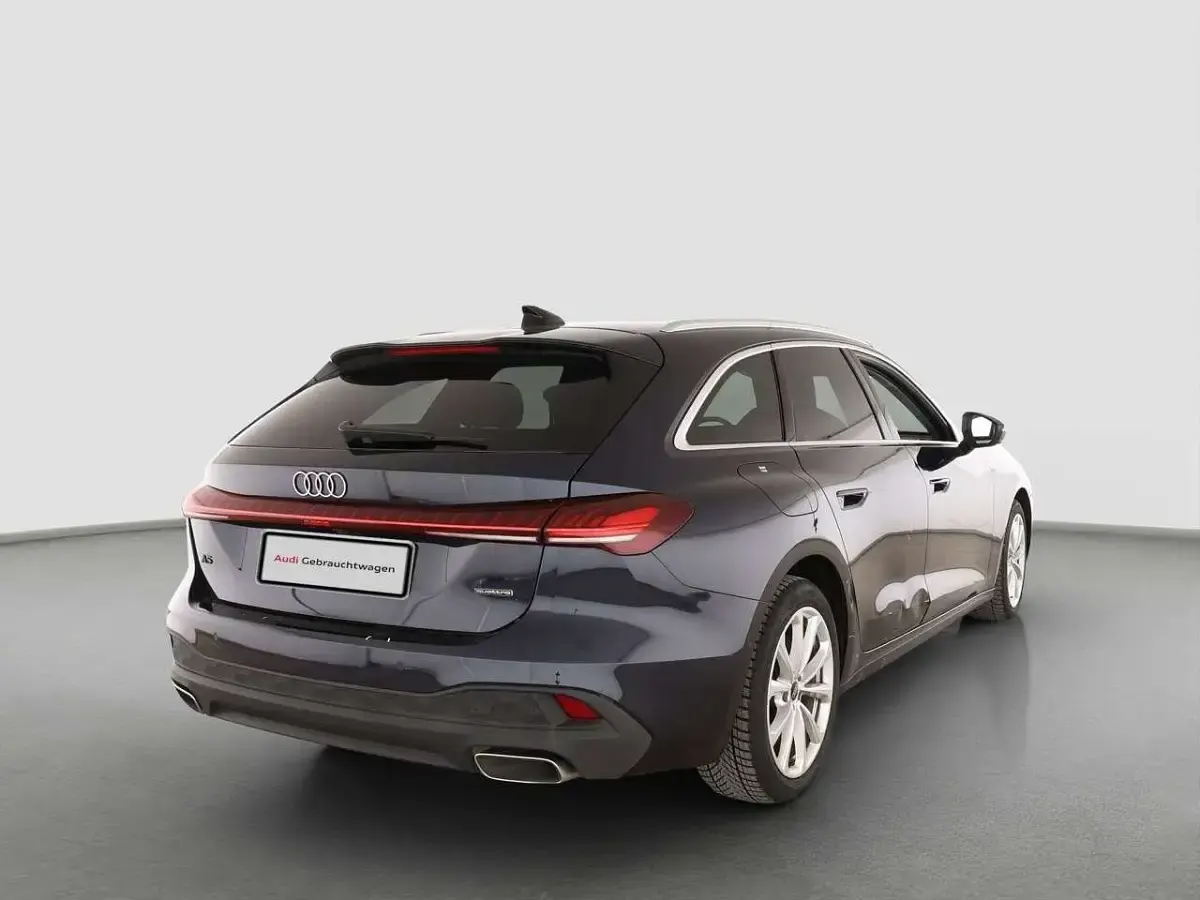 Gebraucht Audi A5 299 PS (219 kW) 2025 Firmamentblau metallic Kombi