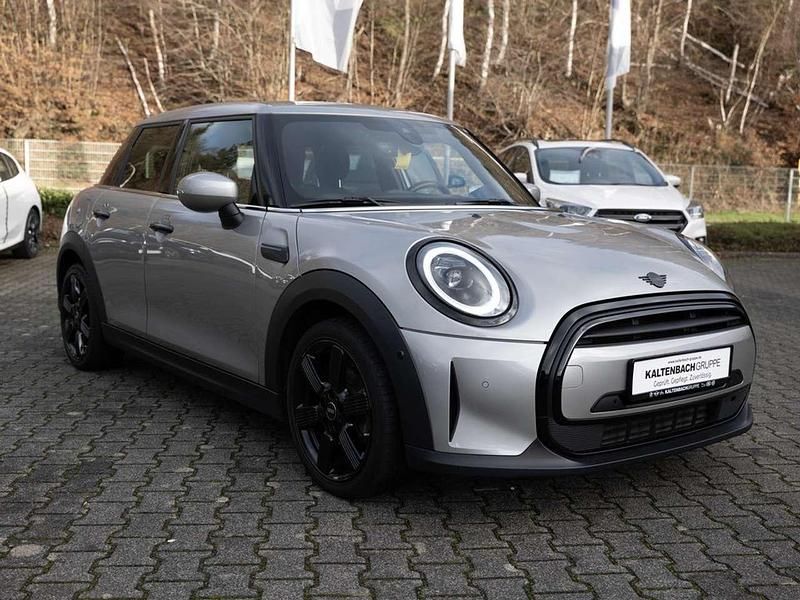 Gebraucht Mini Cooper 136 PS (100 kW) 2022 Silber Kleinwagen