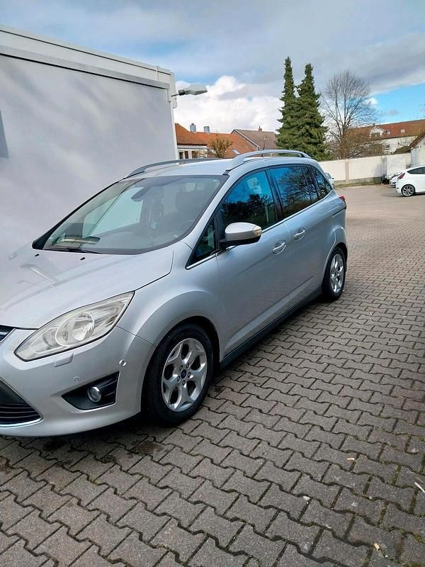 Gebraucht Ford Grand C-Max 109 PS (80 kW) 2011 Silber Van / Kleinbus
