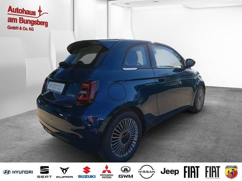 Neu Fiat 500 65 PS (47 kW) 2026 Grün Limousine