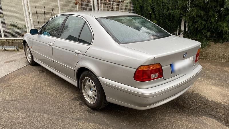 Gebraucht BMW 525 192 PS (141 kW) 2001 Silber Limousine