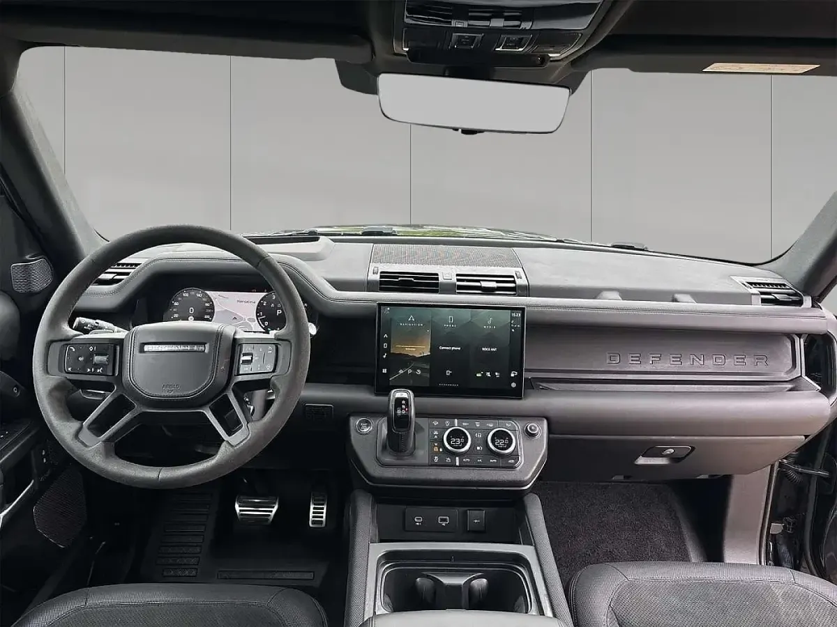 Gebraucht Land Rover Defender 532 PS (391 kW) 2023 Schwarz SUV