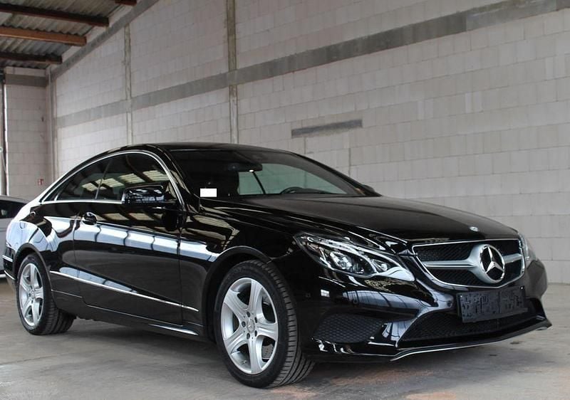 Gebraucht Mercedes E400 333 PS (244 kW) 2014 Schwarz Coupé