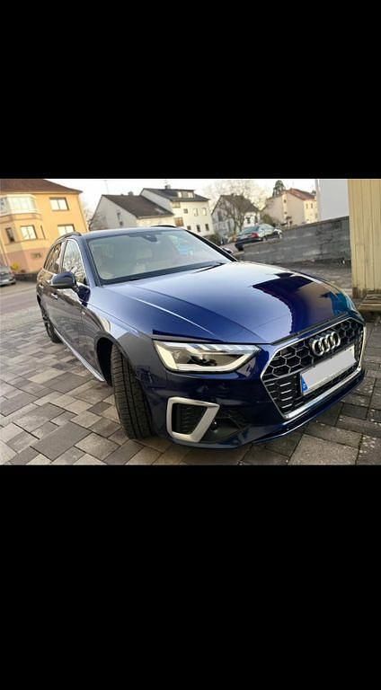 Second-hand Audi A4 S-Line 136 CP (100 kW) 2020 Albastru Break