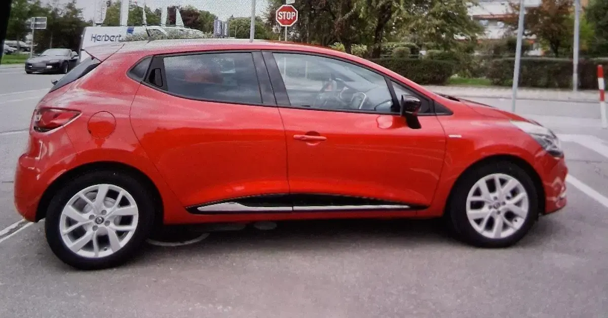 Gebraucht Renault Clio 91 PS (66 kW) 2019 Rot Kleinwagen