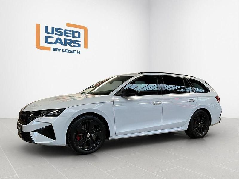 Gebraucht Skoda Octavia RS 265 PS (194 kW) 2024 Weiß Limousine