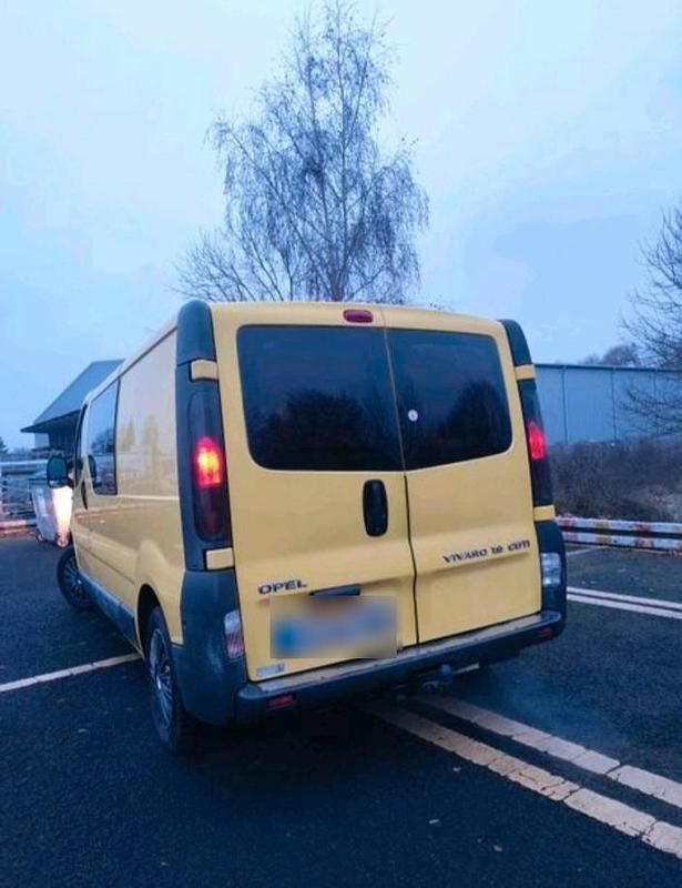 Gebraucht Opel Vivaro 101 PS (74 kW) 2004 Gelb Van / Kleinbus