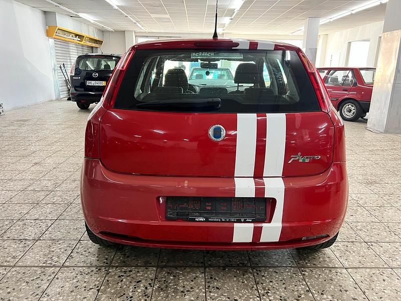 Gebraucht Fiat Punto 65 PS (47 kW) 2006 Rot Kleinwagen