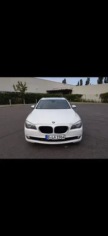 Second-hand BMW 740 306 CP (225 kW) 2010 Bej Berlinǎ