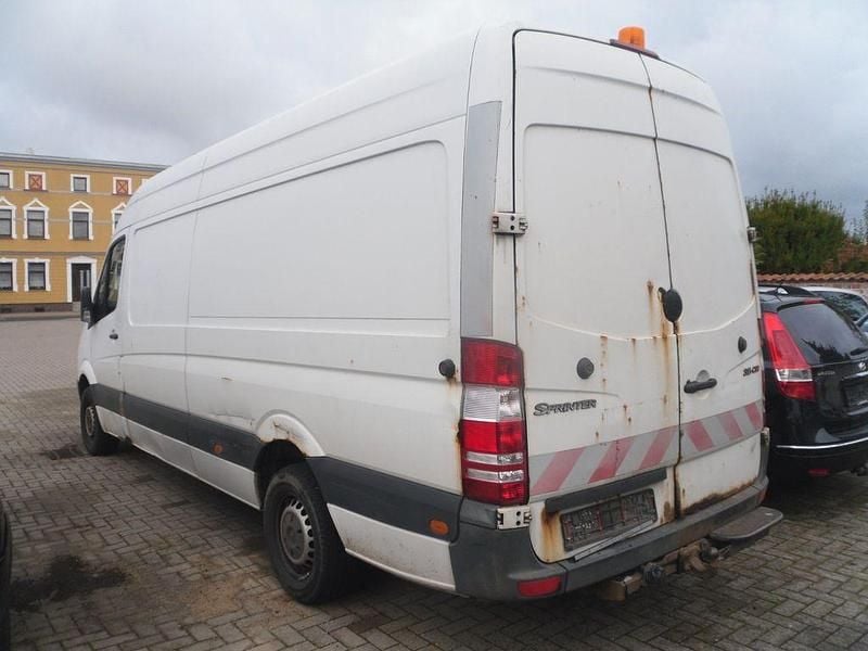 Gebraucht Mercedes Sprinter 163 PS (119 kW) 2011 Weiß Van