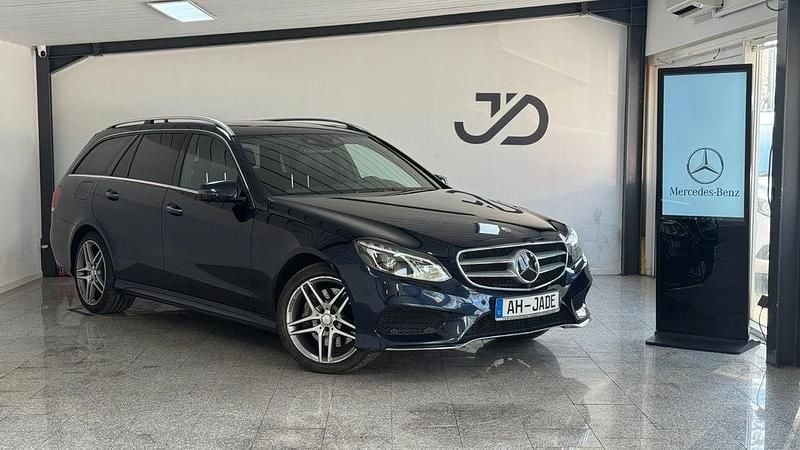 Gebraucht Mercedes E350 AMG 252 PS (185 kW) 2014 Blau Limousine