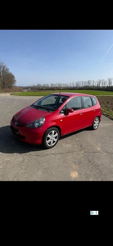Gebraucht Honda Jazz 78 PS (57 kW) 2006 Rot Kleinwagen