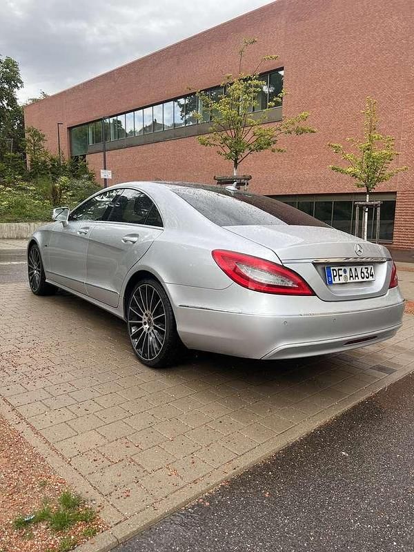 Gebraucht Mercedes CLS350 265 PS (194 kW) 2011 Silber Coupé