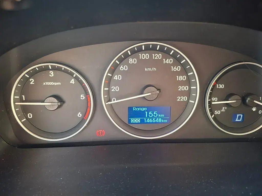 Gebraucht Hyundai H-1 125 PS (91 kW) 2017 Weiß Van / Kleinbus