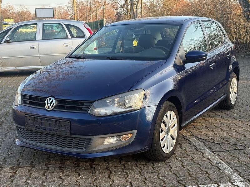 Blau Gebraucht 2010 VW Polo Comfortline Limousine | 2.999 € (Fairer Preis) - Bild 1/4