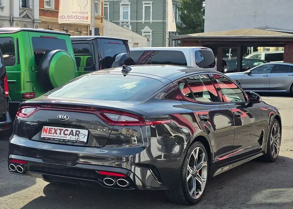 Gebraucht Kia Stinger GT 370 PS (272 kW) 2021 Silber Kleinwagen