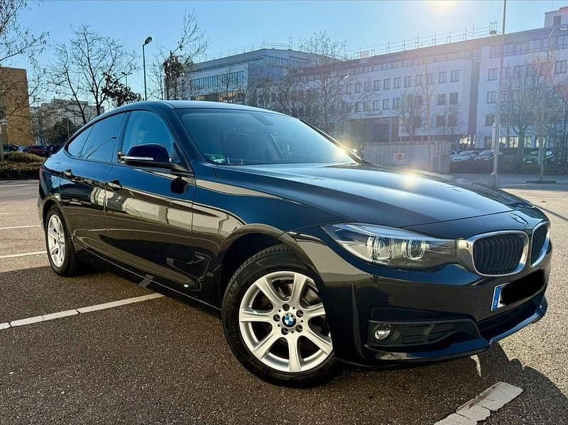 Schwarz Gebraucht 2019 BMW 318 Gran Turismo Advantage Limousine | 18.200 € (Guter Preis) - Bild 1/4