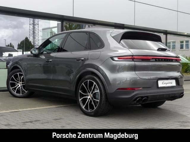 Second-hand Porsche Cayenne 470 CP (345 kW) 2025 Gri SUV