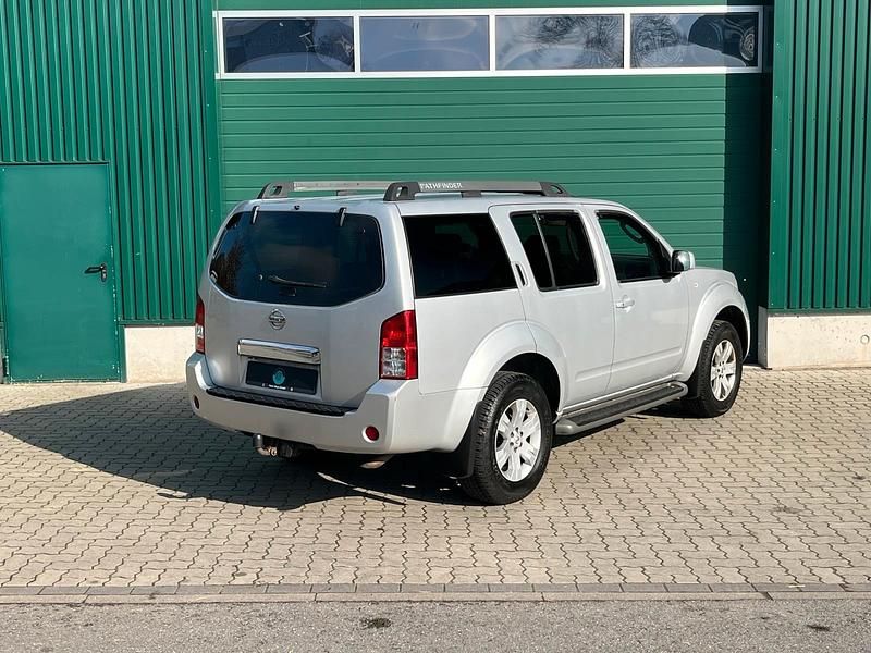 Gebraucht Nissan Pathfinder 174 PS (127 kW) 2006 Silber SUV