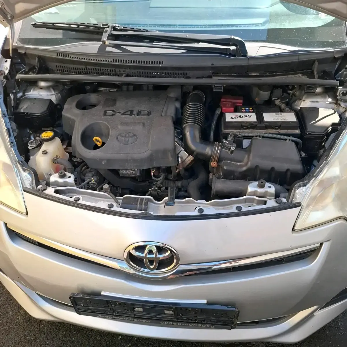 Gebraucht Toyota Verso 90 PS (66 kW) 2012 Grau Van / Kleinbus