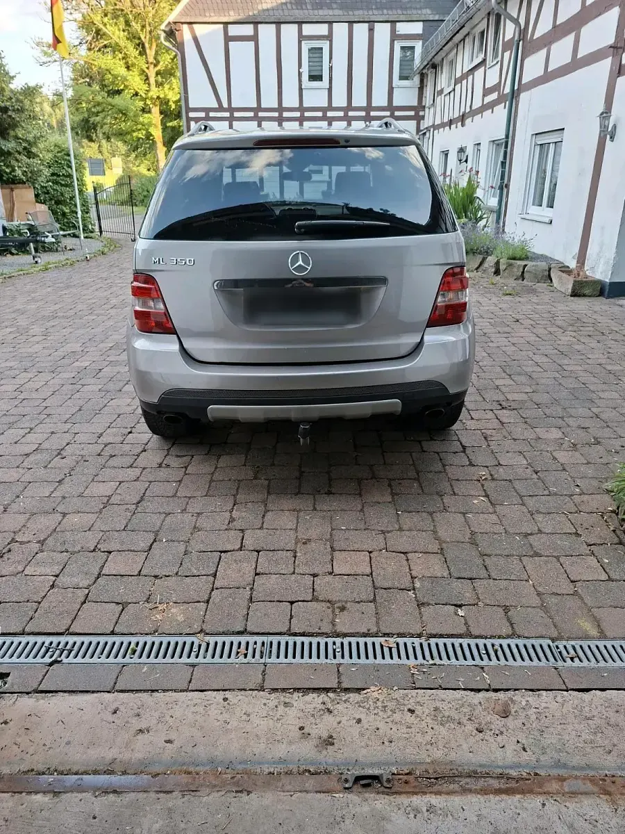 Gebraucht Mercedes ML350 273 PS (200 kW) 2006 Silber SUV