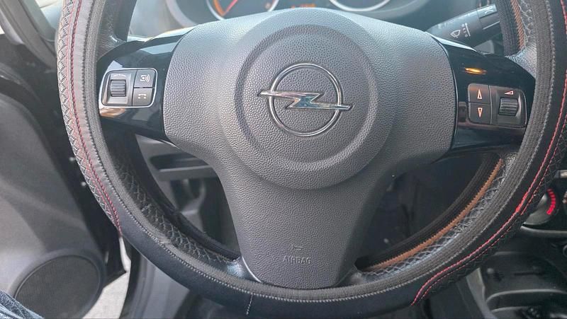 Gebraucht Opel Corsa 101 PS (74 kW) 2010 Schwarz Kleinwagen