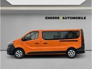 Neu Renault Trafic 110 PS (80 kW) 2026 Orange (kommunalorange) Van / Kleinbus