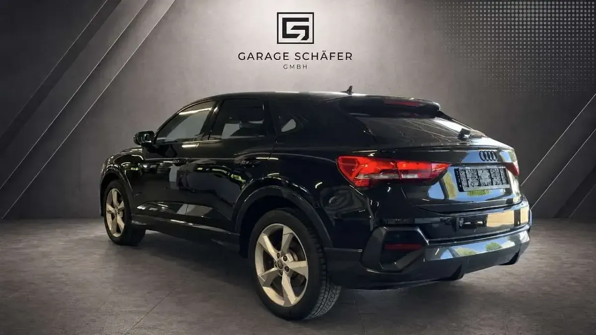 Gebraucht Audi Q3 Sportback Sport 230 PS (169 kW) 2020 Mythosschwarz SUV