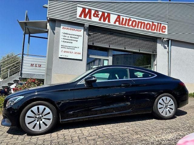 Schwarz Gebraucht 2017 Mercedes C220 Coupé | 16.900 € (Guter Preis) - Bild 1/4