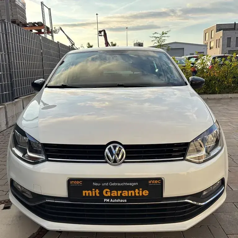 Gebraucht VW Polo 90 PS (66 kW) 2014 Weiß Limousine