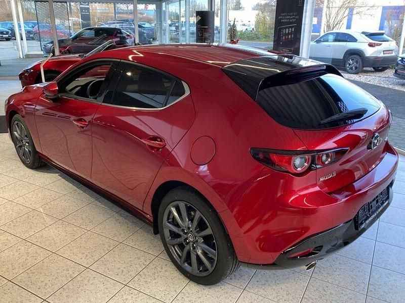 Gebraucht Mazda 3 Exclusive-Line 122 PS (89 kW) 2023 Rot Kleinwagen